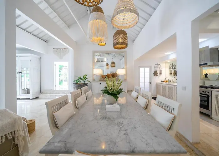 Cozy & Charming 4br Luxury