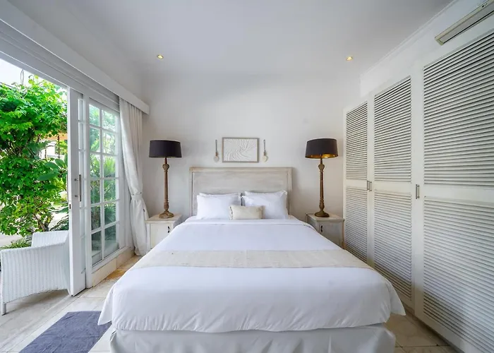 Cozy & Charming 4br Luxury Villa
