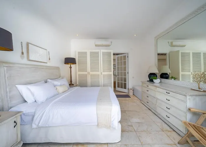 Villa Cozy & Charming 4br Luxury Canggu (Bali)