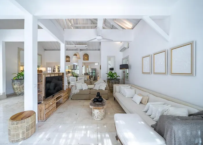 Villa Cozy & Charming 4br Luxury