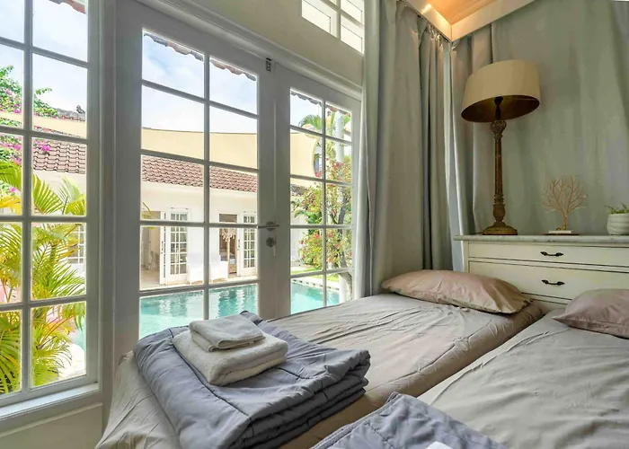 Villa Cozy & Charming 4br Luxury
